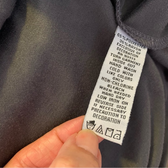 BOB MACKIE. Wearable Art. Black beaded gray top. Square neckline. Size S. - Picture 8 of 9